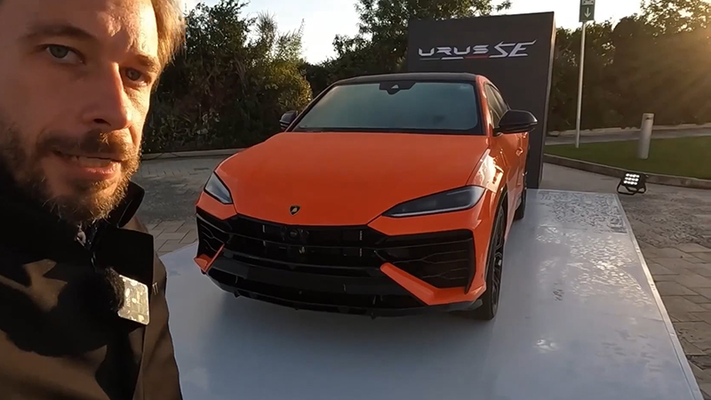 Lamborghini URUS SE  800 Parte1